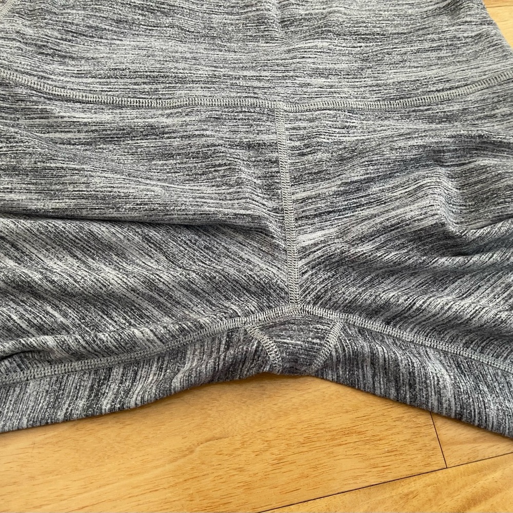 Lululemon Heather Grey Leggings - Picture 8 of 9